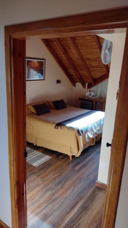 Hotel Y Cabanas Casa De Piedra Trevelín Extérieur photo