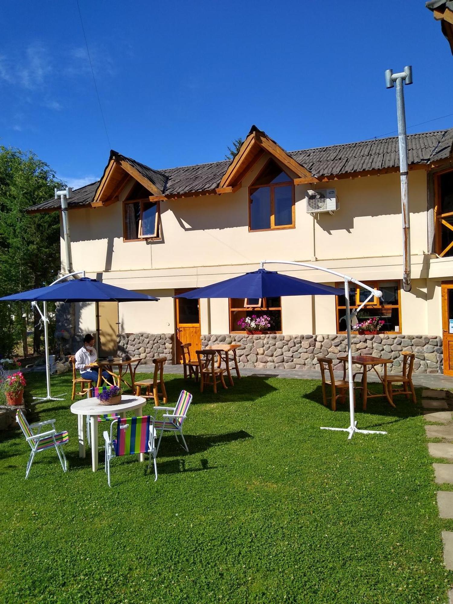 Hotel Y Cabanas Casa De Piedra Trevelín Extérieur photo