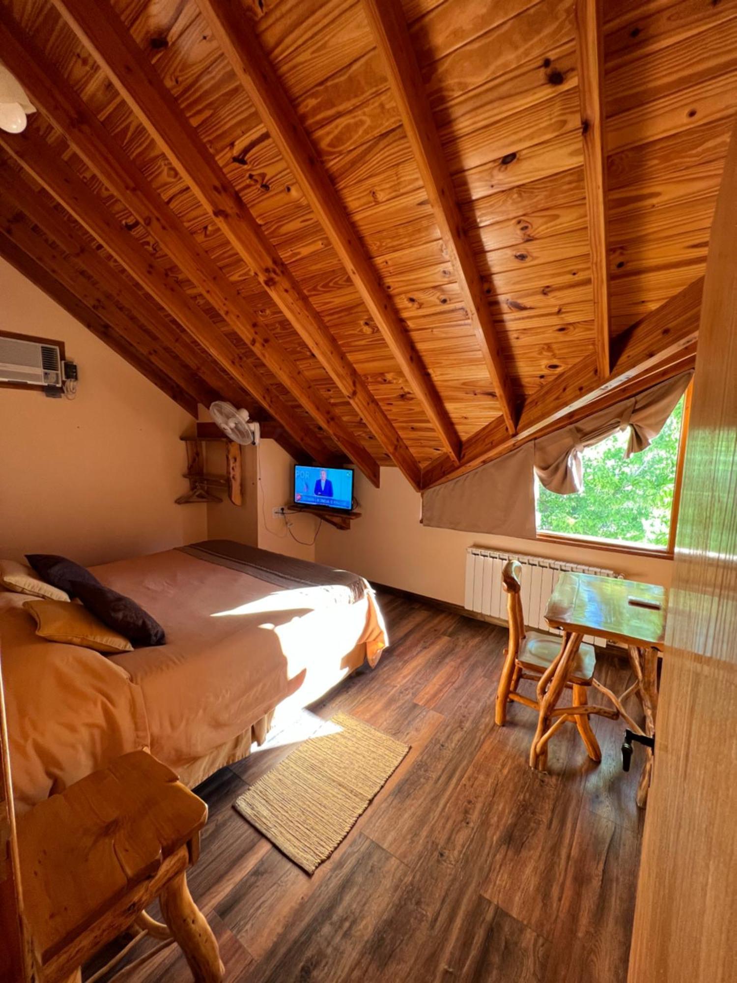 Hotel Y Cabanas Casa De Piedra Trevelín Extérieur photo
