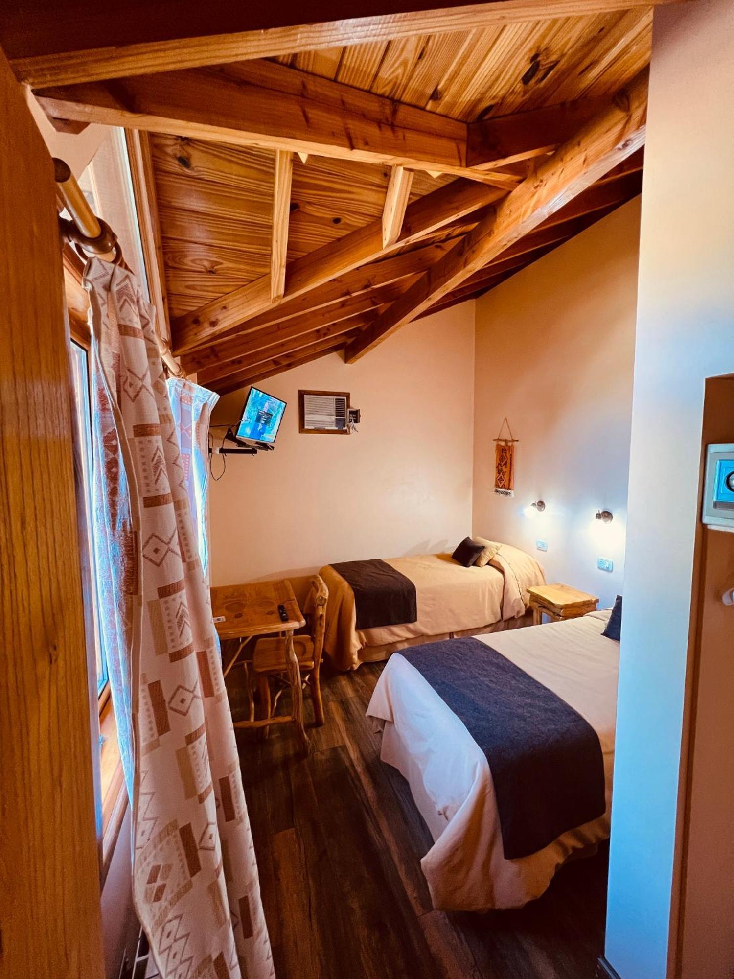 Hotel Y Cabanas Casa De Piedra Trevelín Extérieur photo
