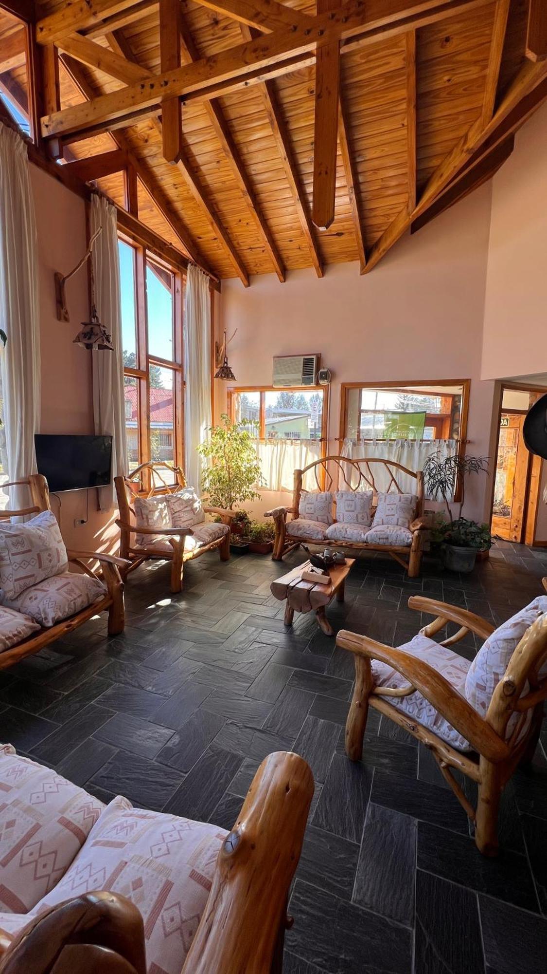 Hotel Y Cabanas Casa De Piedra Trevelín Extérieur photo